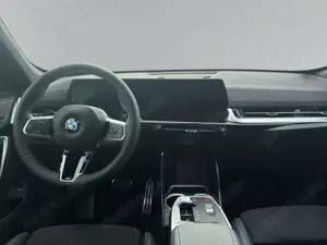 BMW X1 18 d sDrive/M-Sportpaket/AHK-klappbar/HarmanKardon Bild 5