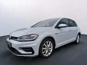 Volkswagen Golf VII Lim.Highline/R-LineStyling,LED,NAVI,PDC Bild 2