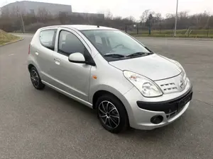 Nissan Pixo