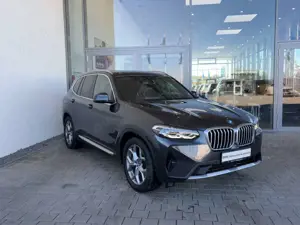 BMW X3 xDrive30e H/K.LED.ParkA.Live Cockpit+.Tempoma Bild 2