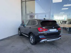 BMW X3 xDrive30e H/K.LED.ParkA.Live Cockpit+.Tempoma Bild 4