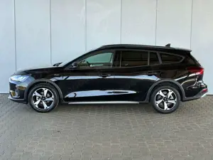 Ford Focus Turnier Active X 1.0 7AT /  Winterpaket PDC VH...