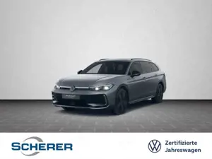 Volkswagen Passat Variant R line 1.5 eHybrid IQ.LIGHT AHK L