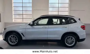 BMW X3 xDrive 20d Aut/SportSitze/HeadUP/AHK/CAM/SPUR Bild 3