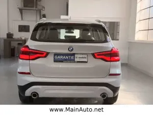 BMW X3 xDrive 20d Aut/SportSitze/HeadUP/AHK/CAM/SPUR Bild 5