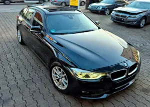 BMW 318 i 3er Touring  Advantage/1.Hand-PANO-LED-NAVI