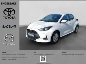Toyota Yaris Hybrid Business Edition Apple CarPlay Android Auto