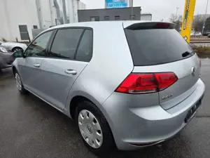 Volkswagen Golf 1.6 BlueTDI CUP/Tüv-Neu/2Hand/5Türig Bild 4