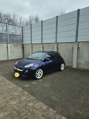 Opel Adam