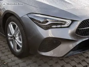 Mercedes-Benz CLA 200 Progressive MBUX+360°+LED Bild 2