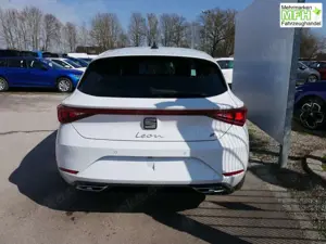 SEAT Leon FR 2.0 TDI DSG DSG*KAMERA*ACC*TEMPOMAT*NAVI*3-Z... Bild 2