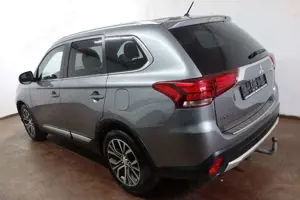 Mitsubishi Outlander Bild 3