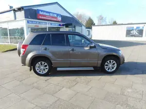 Suzuki Grand Vitara Grand Vitara  5-Türer 2.4 Automatik Comfort Bild 4