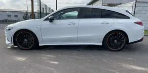 Mercedes-Benz CLA 220 d Shooting Brake 8G-DCT AMG Line / Inspektion NEU Bild 4