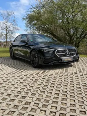 Mercedes-Benz E 200 AMG Line Premium Plus