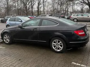 Mercedes-Benz C 180 C-Klasse Coupe Coupe BlueEFFICIENCY Bild 5