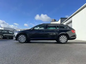 Skoda Superb Combi 2.0 TDI Ambition 119€ m.20% Anz. AHK Navi