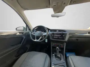 Volkswagen Tiguan Life 2.0 TDI KAMERA NAVI ACC AHK Bild 4