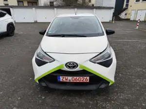 Toyota Aygo x Green Aktive 1.Hand sehr sparsam Bild 2