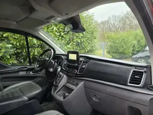 Ford Tourneo Custom Tourneo Custom TDCi 320 L2H1 VA Shuttle Titanium X Bild 5