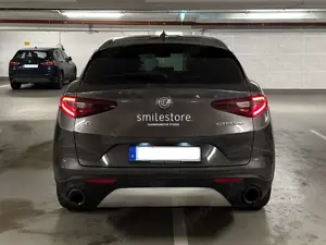 Alfa Romeo Stelvio Stelvio 2.0 Turbo 16V AT8-Q4 — 1. Hand — Bild 5