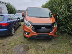 Ford Tourneo Custom Tourneo Custom TDCi 320 L2H1 VA Shuttle Titanium X Bild 2