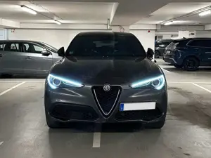 Alfa Romeo Stelvio Stelvio 2.0 Turbo 16V AT8-Q4 — 1. Hand —