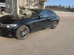 BMW 330 3er Plug-In-Hybrid 330e Aut. Advantage