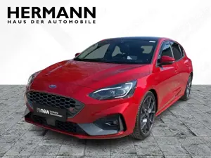 Ford Focus 2.3 EcoBoost CAM*LED*NAVI*SHZ*SYNC*TWA*ACC