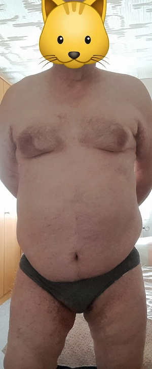 Pimmelchen 65Jahre alt sucht Frau ab ca 55 Jahren die mich zu ihrem Lecksklaven macht 