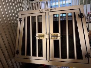 Hochwertige Göttig Hundebox aus Aluminium - sehr stabil
