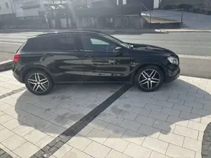 Mercedes-Benz GLA 220 GLA 220 CDI / d (156.903) Bild 3