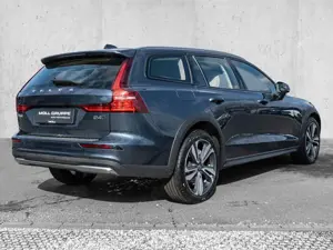 Volvo V60 Cross Country B4 AWD Plus Plus AWD Bild 4