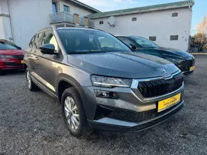 Skoda Karoq 1,5 TSI / AHK schwenkbar / KAMERA /  TEMP