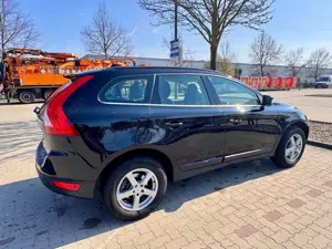 Volvo XC60 XC60 Diesel D3 Edition Pro Bild 3