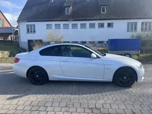 BMW 320 320d xDrive Coupe M Paket Top Zustand TÜV 03/28 Bild 4