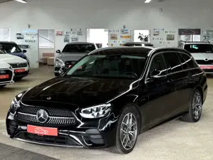 Mercedes-Benz E 220 d T 4M AMG-Line AHK*PAN*WideScreen*HUD