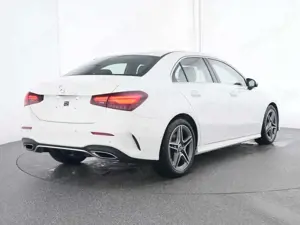 Mercedes-Benz A 200 Limousine AMG+AMBIENTE+ILS+KAM+LED+Keyl Bild 3