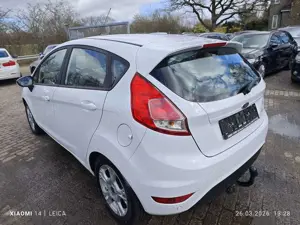 Ford Fiesta 5-Türer 1.25 Ambiente Bild 2