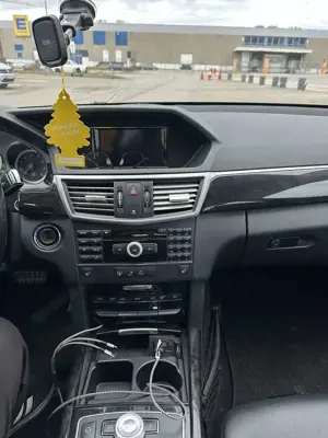 Mercedes-Benz E 350 CGI 7G-TRONIC Avantgarde Bild 5