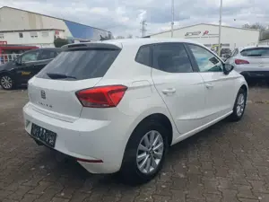 SEAT Ibiza 1.0 TSI 90PS Navi ACC LED FullLink TÜV Neu Bild 5