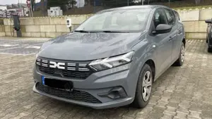 Dacia Sandero Essential SCe 65