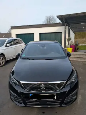 Peugeot 308 PureTech 130 GPF EAT8 Stop  Start Allure