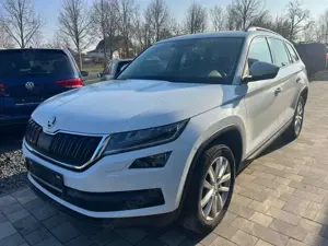 Skoda Kodiaq Ambition 1,5 TSI DSG NAVI CARPLAY AHK Tüv neu