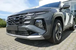 Hyundai TUCSON TREND HYBRID 239PS +KRELL/el. Sitze/AHK! Bild 4