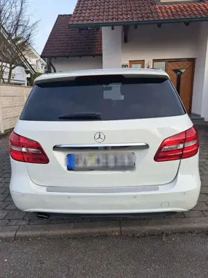 Mercedes-Benz B 180 (BlueEFFICIENCY) Bild 3
