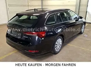 Skoda Octavia Combi 2,0 TDi DSG ACC KAMERA PDC SHZ DAB Bild 2