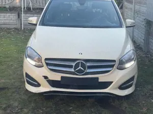 Mercedes-Benz B 180 B 180 d 7G-DCT Peak Edition