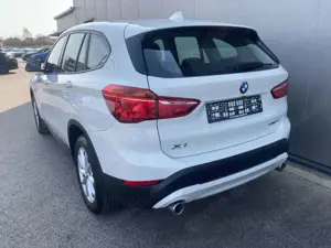 BMW X1 sDrive20iA*Kamera*Navi*PDC*Multi Bild 5