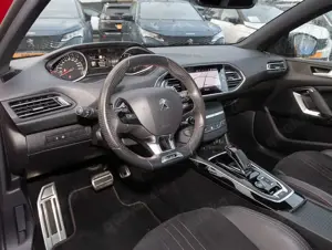 Peugeot 308 Pack 1.2 e-THP PureTech GT +PANO+SHZ+RFK+PDC+ Bild 4